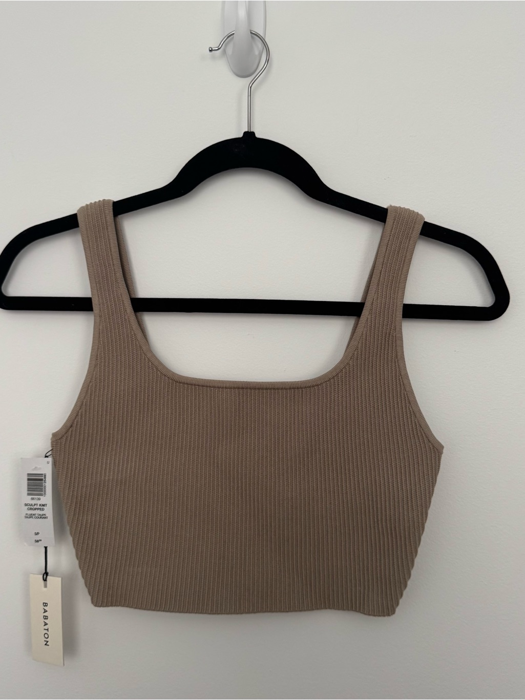Babaton By Aritzia Cropped Tank